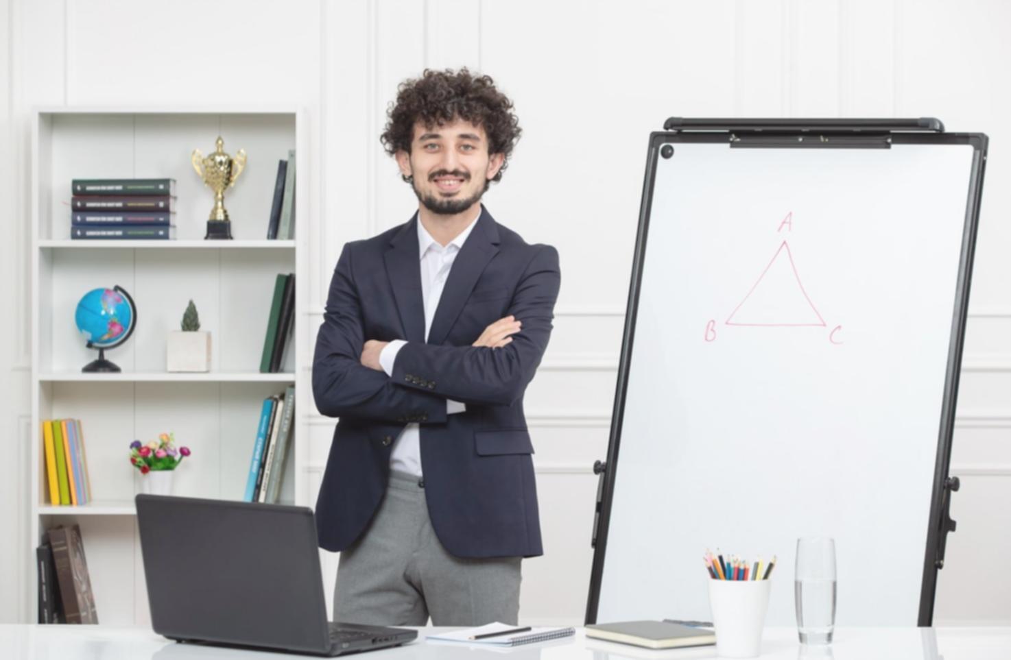 Grupo de profesionales colaborando en análisis financiero